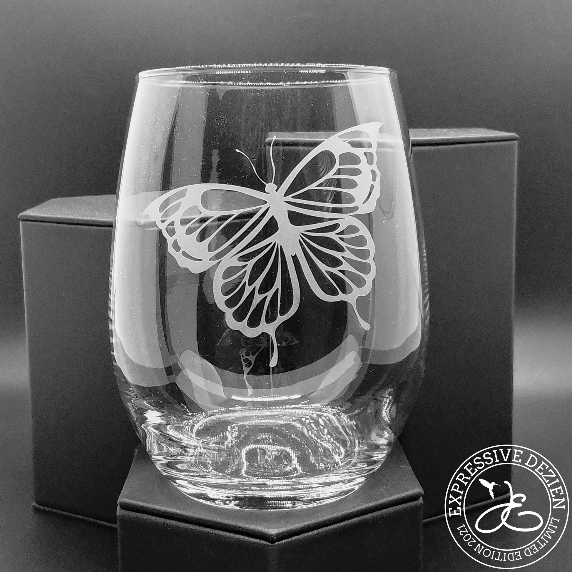 Etched Stemless White Wine Glasses Couples - Design: N2 - Everything Etched